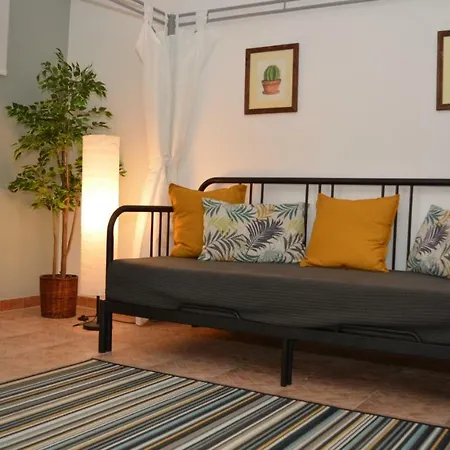 Jo's House - Unique Loft Privatunterkunft *
